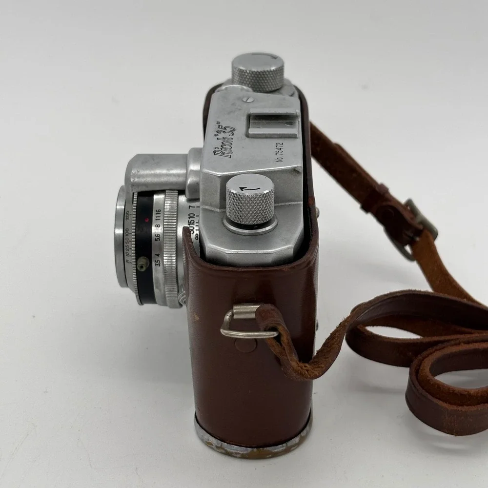 Vintage Ricoh 35 Rangefinder Camera Riken Ricomat 45mm f3.5 Lens Leather Case